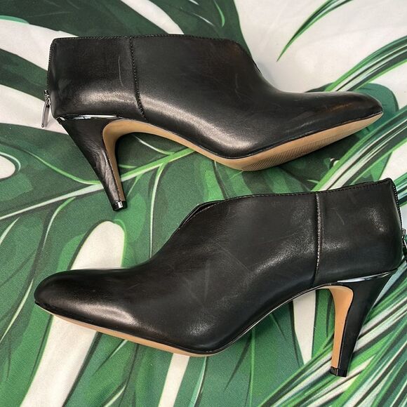Vince Camuto Black leather booties - Picture 3 of 7